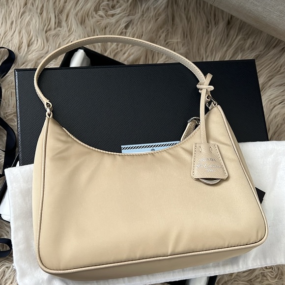 Brand New Prada Re-Edition 2005 mini bag in desert beige - Picture 3 of 5